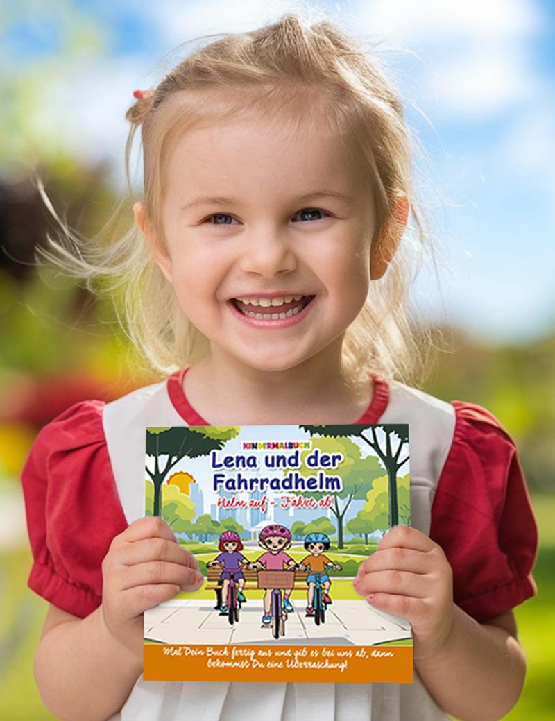 Lena und der Fahrradhelm - Kindermalheft für das Krankenhaus. Ein Mädchen hält das Malheft in den Händen